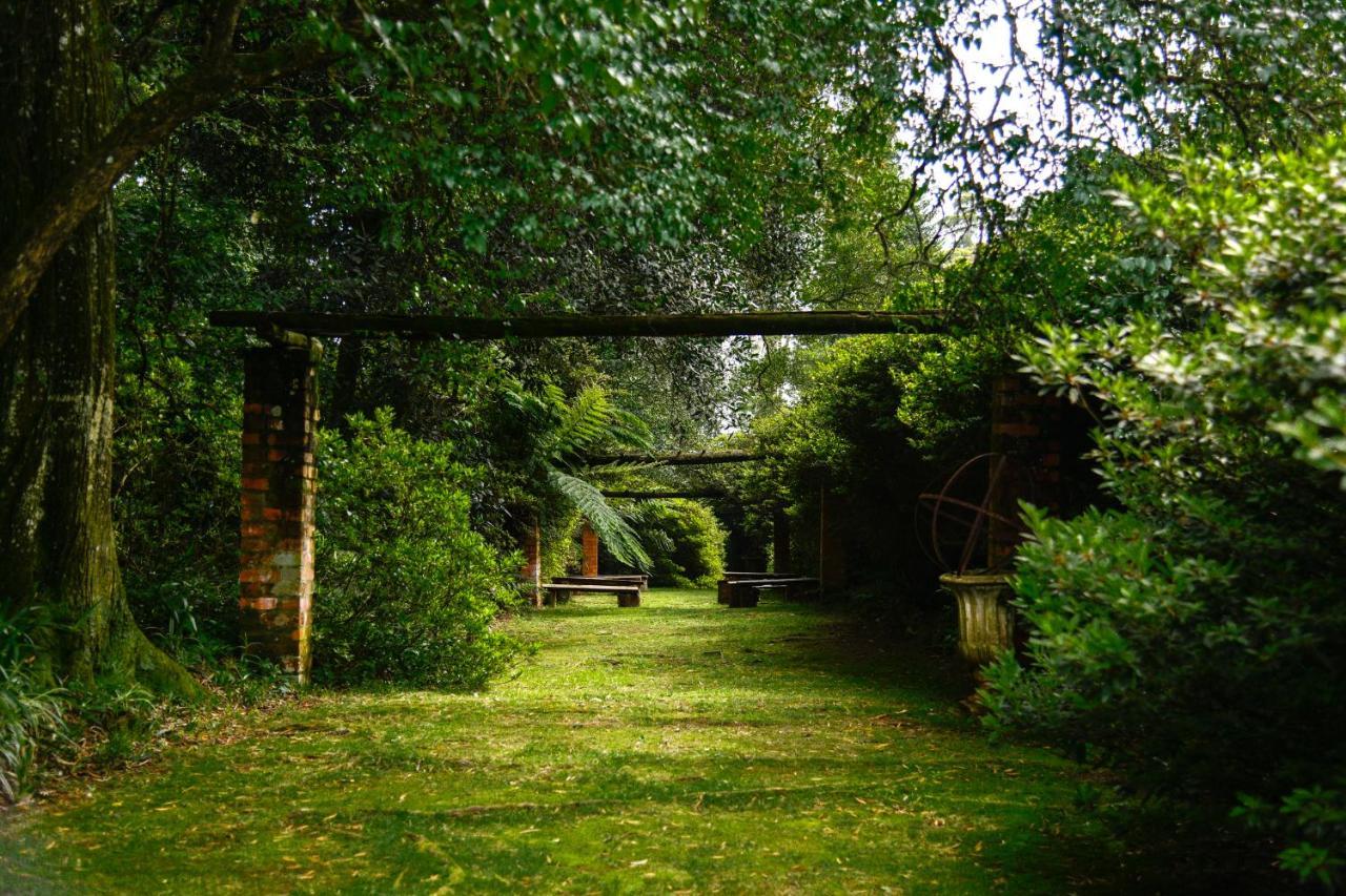 The Knoll Historic Guest Farm Hilton Exterior foto
